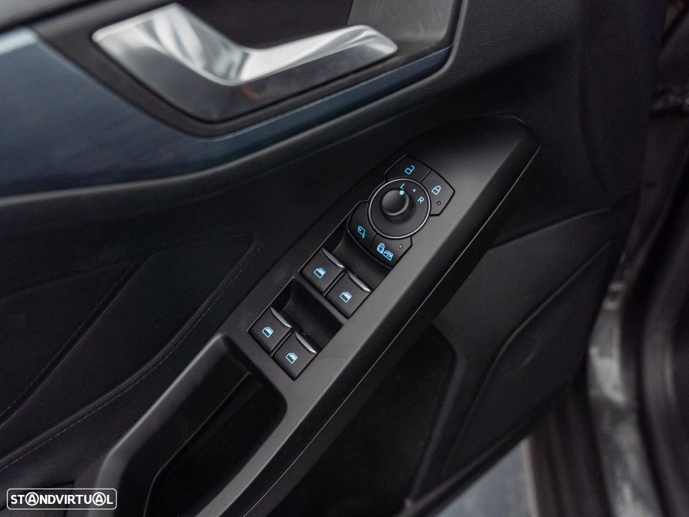 Ford Focus SW 1.5 TDCi EcoBlue Active X - 18