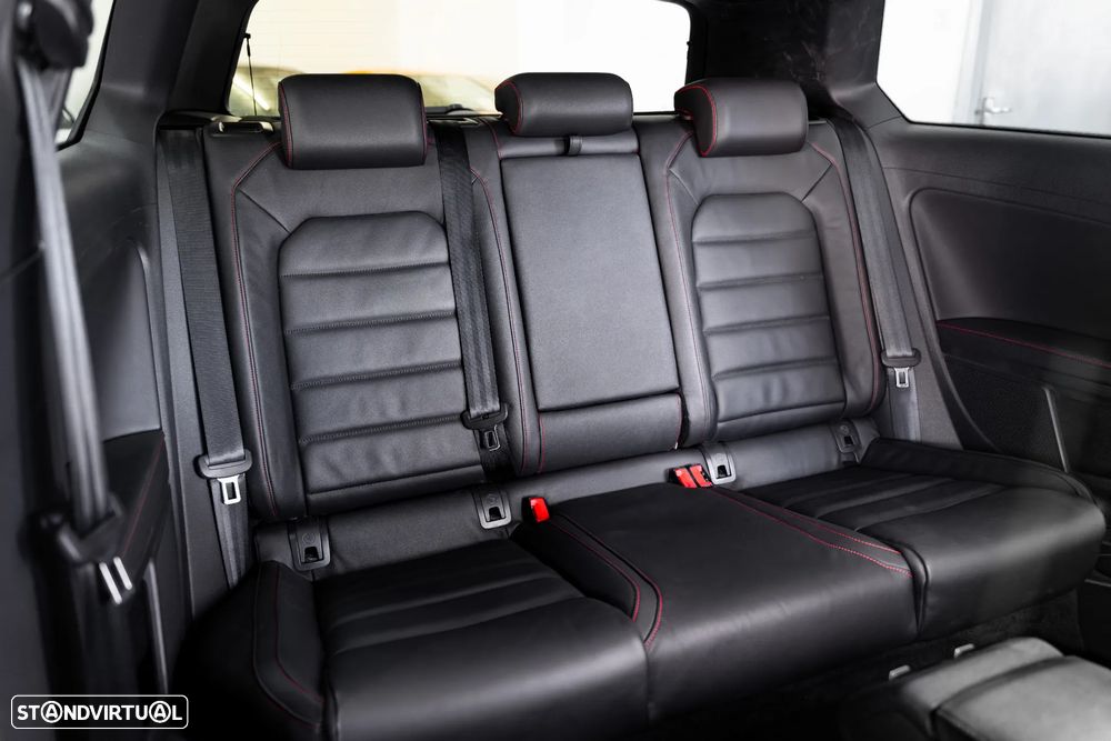 VW Golf GTI Performance BlueMotion DSG - 11