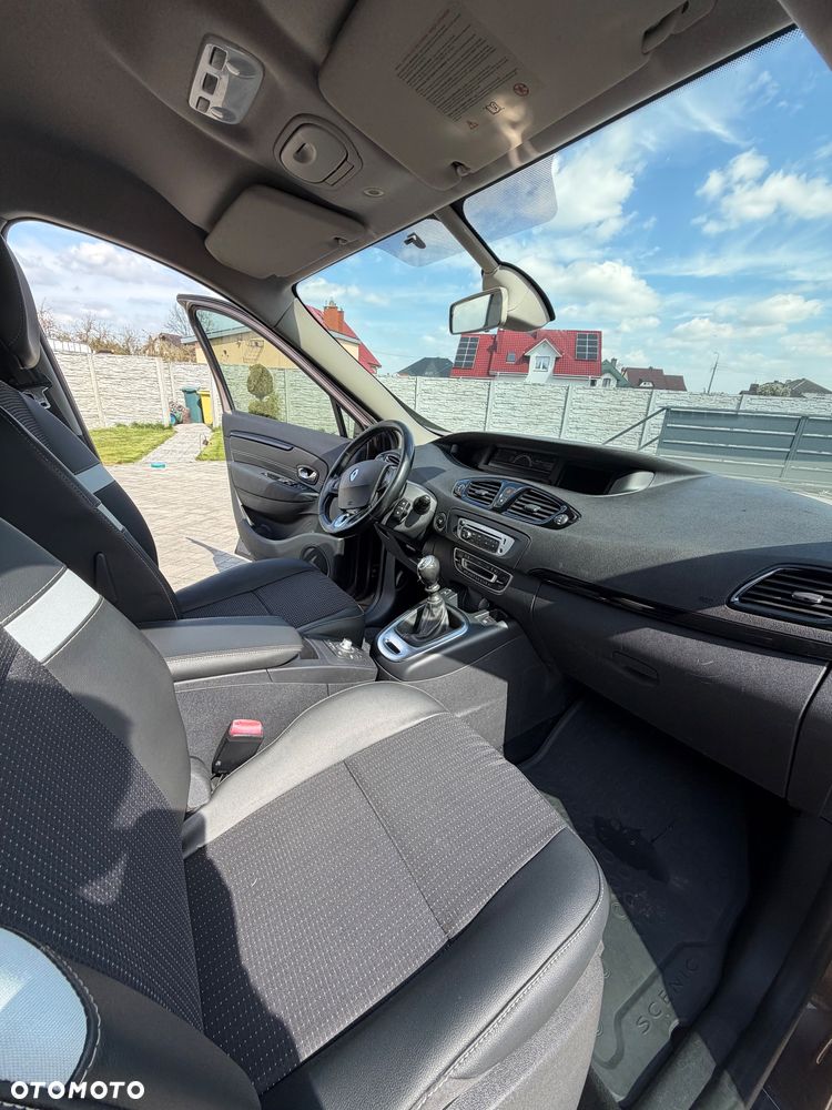 Renault Scenic 1.5 dCi Limited - 9