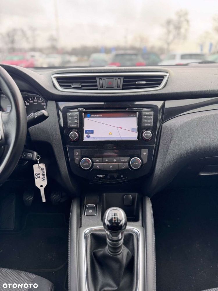 Nissan Qashqai - 25