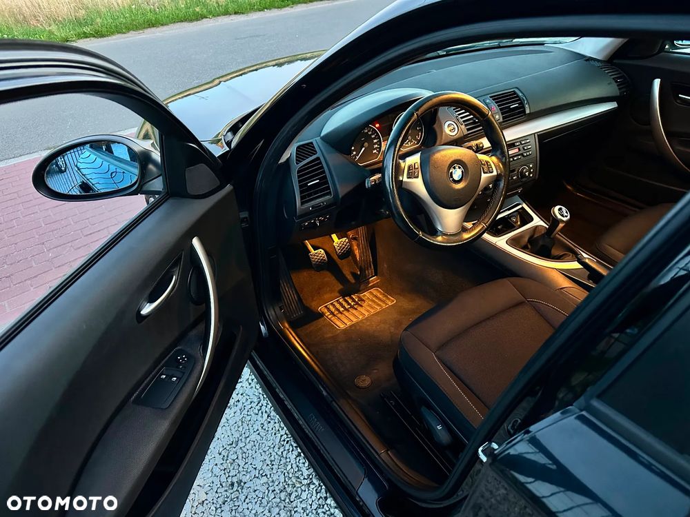 BMW Seria 1 116i - 10