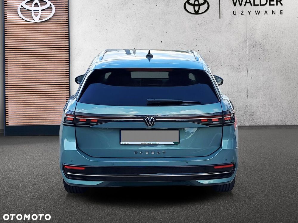 Volkswagen Passat - 5