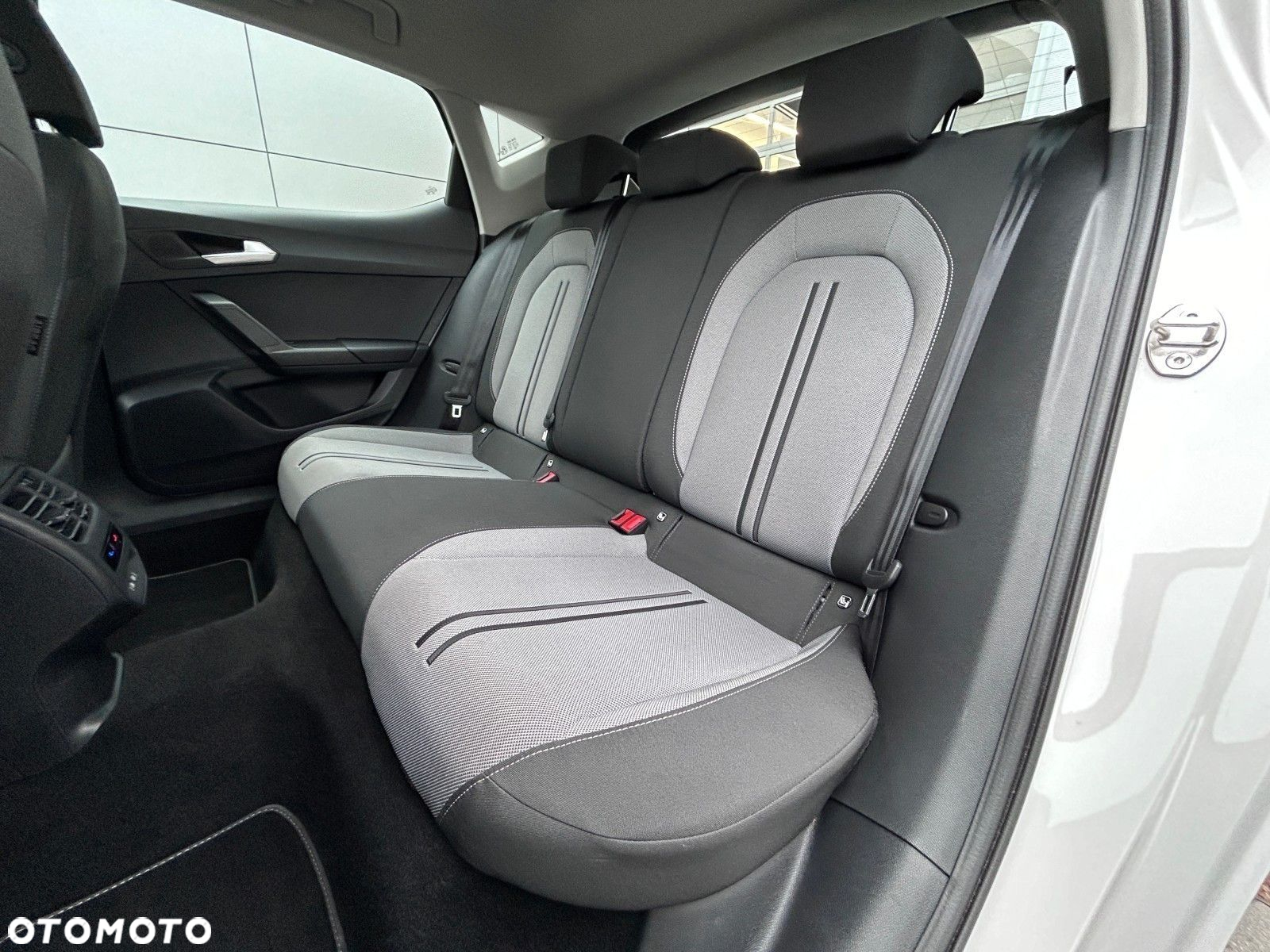Seat Leon 1.0 eTSI Style DSG - 16