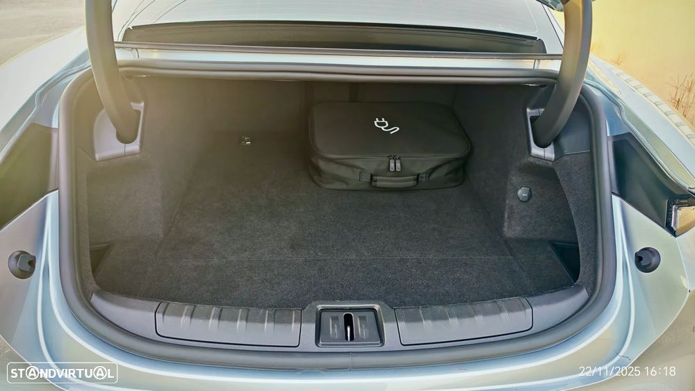 Porsche Taycan Standard - 21