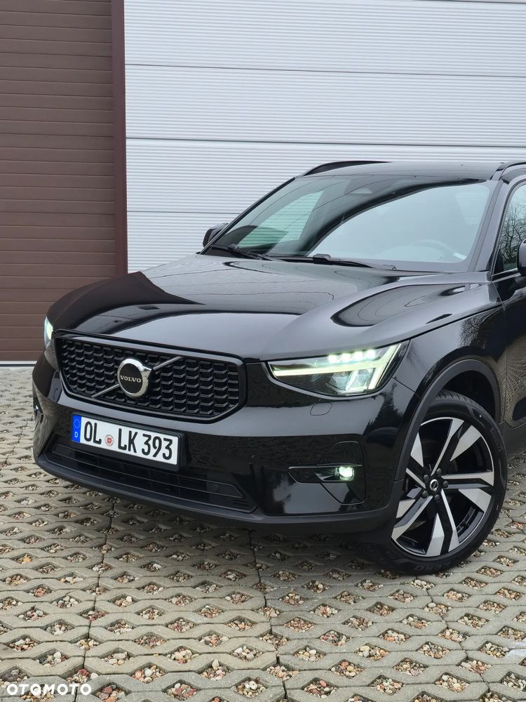Volvo XC 40 B3 B DKG Plus Black Edition - 20