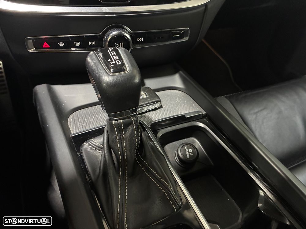 Volvo V60 2.0 D4 R-Design Geartronic — fotografia 15