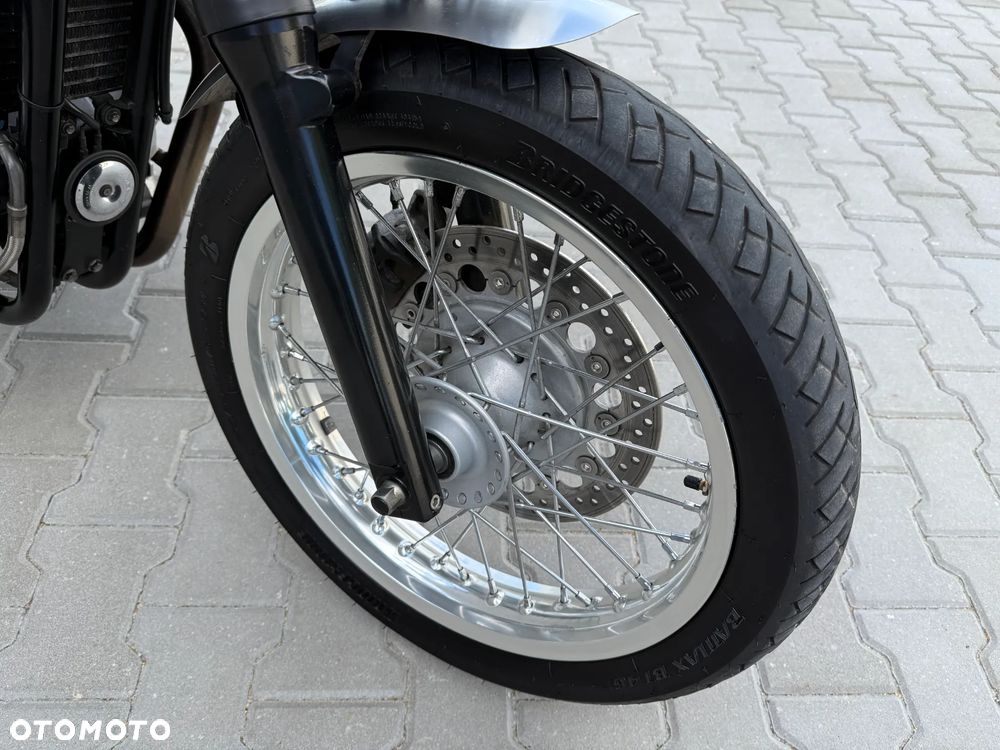 Triumph Thruxton - 15