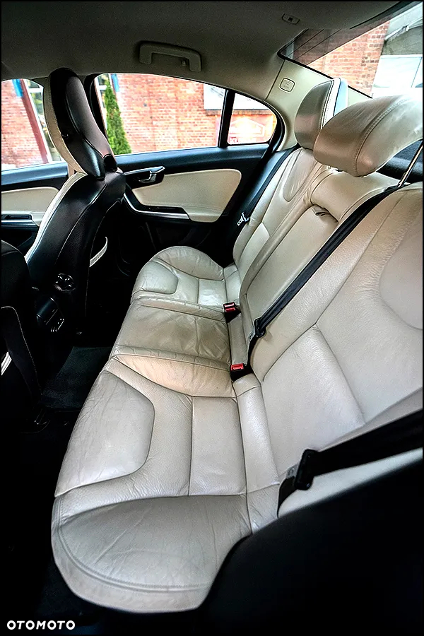 Volvo S60 - 30