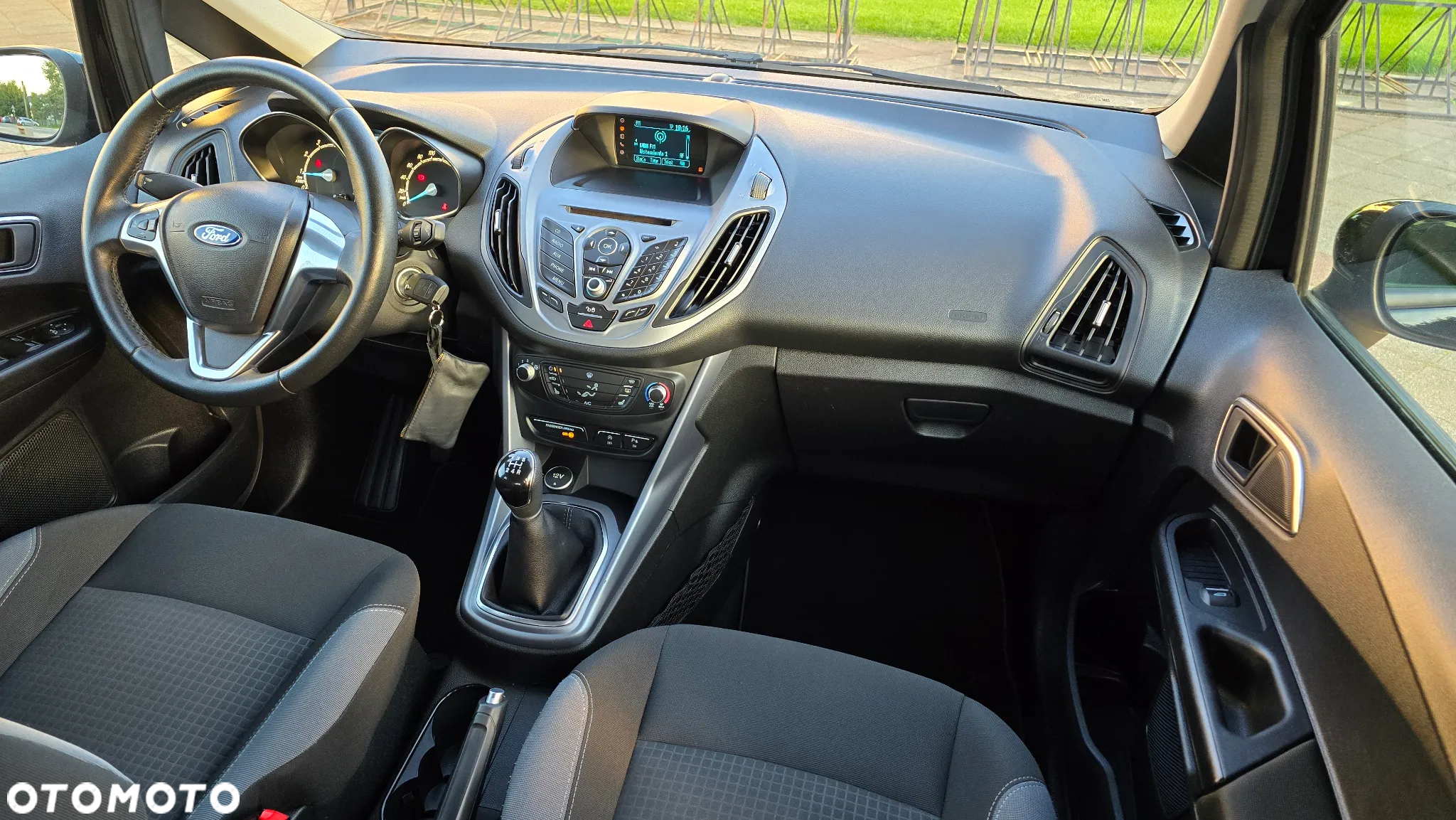 Ford B-MAX - 12
