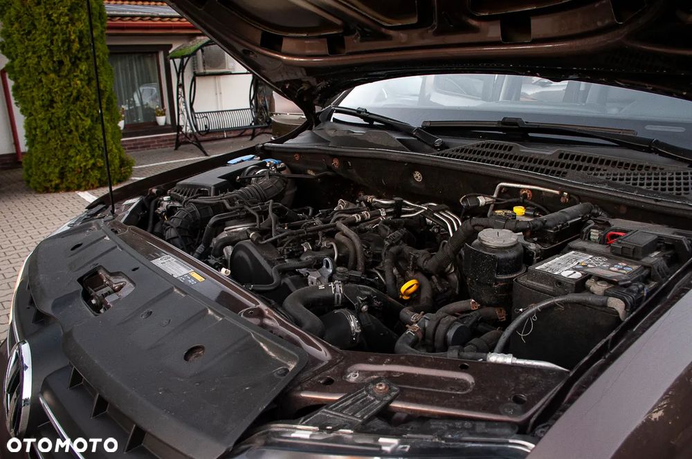 Volkswagen Amarok 2.0 BiTDI Autm Highline - 12