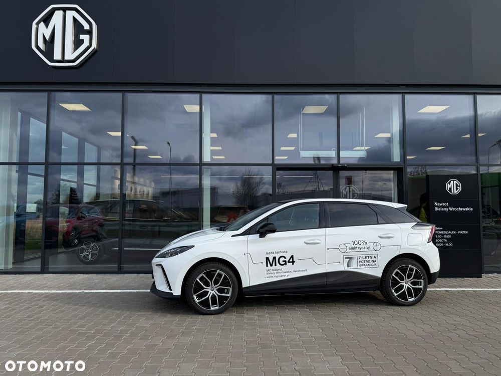 MG 4