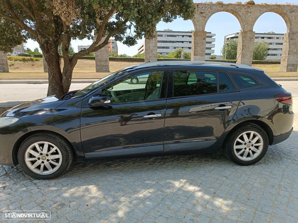 Renault Mégane Sport Tourer 1.5 dCi Dynamique - 4