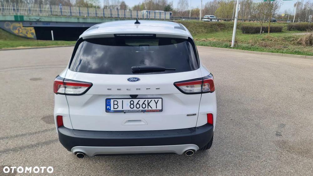 Ford Kuga - 5