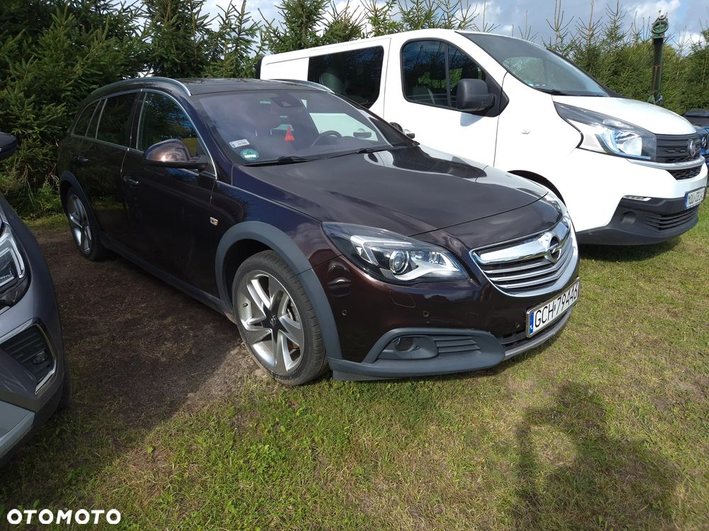 Opel Insignia 2.0 T Cosmo 4x4 S&S - 3