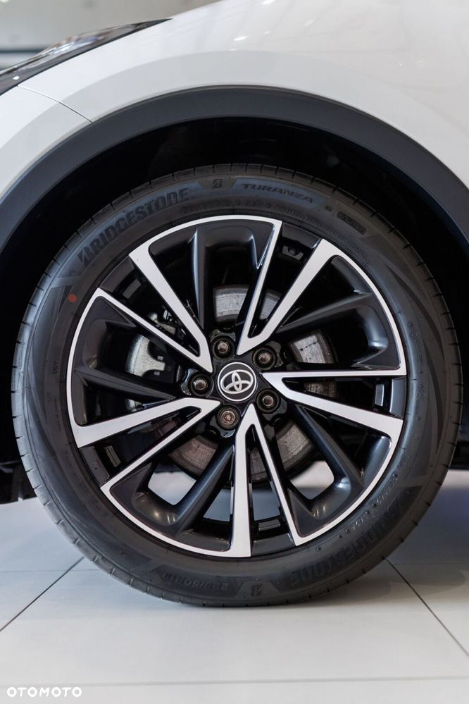 Toyota C-HR - 11