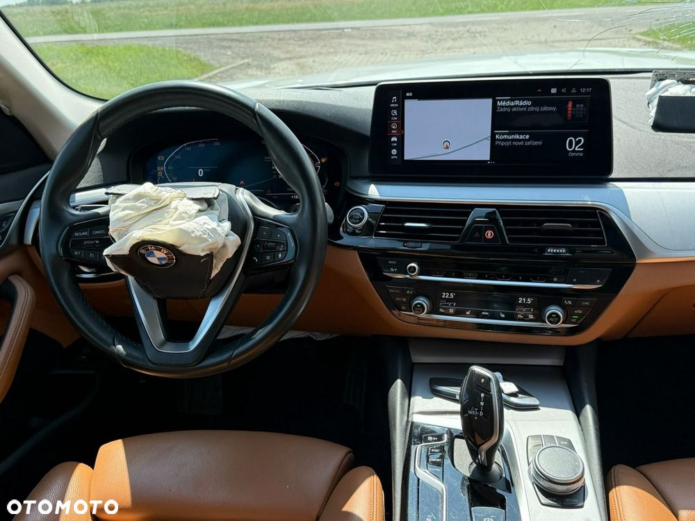 BMW Seria 5 520d Luxury Line sport - 34