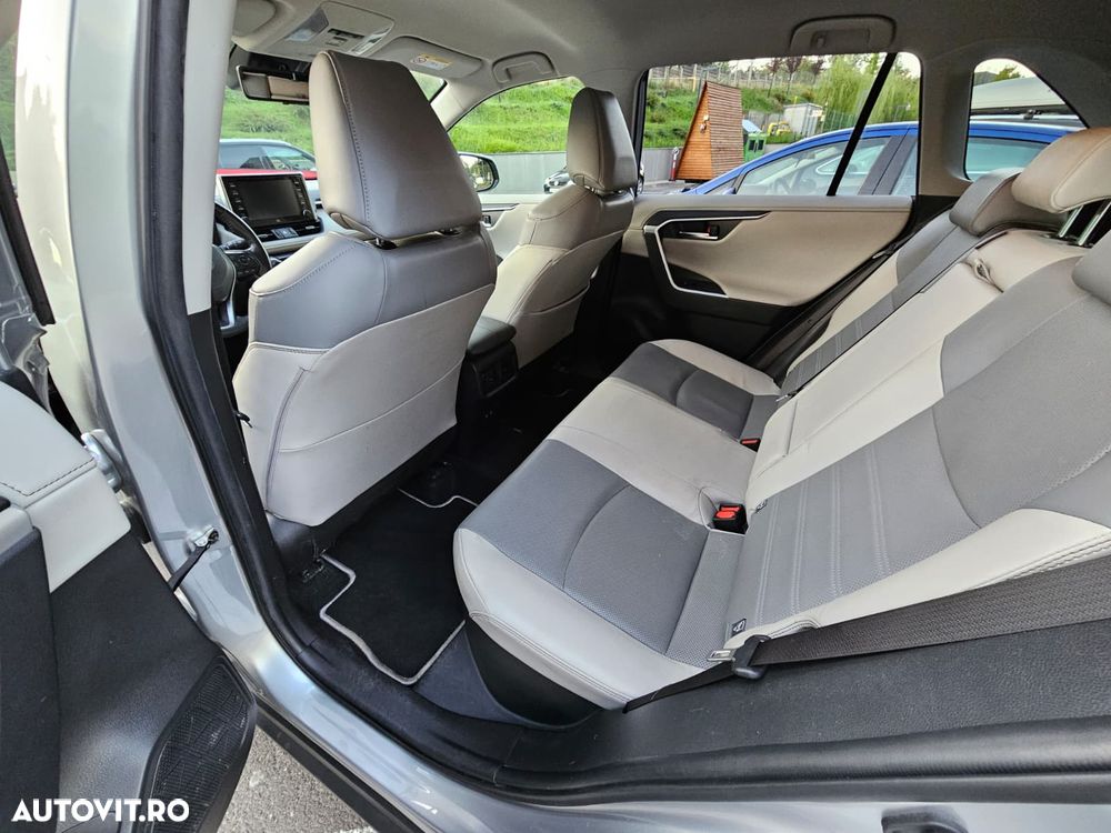 Toyota RAV4 2.5 VVT-iE 4x2 Exclusive - 11