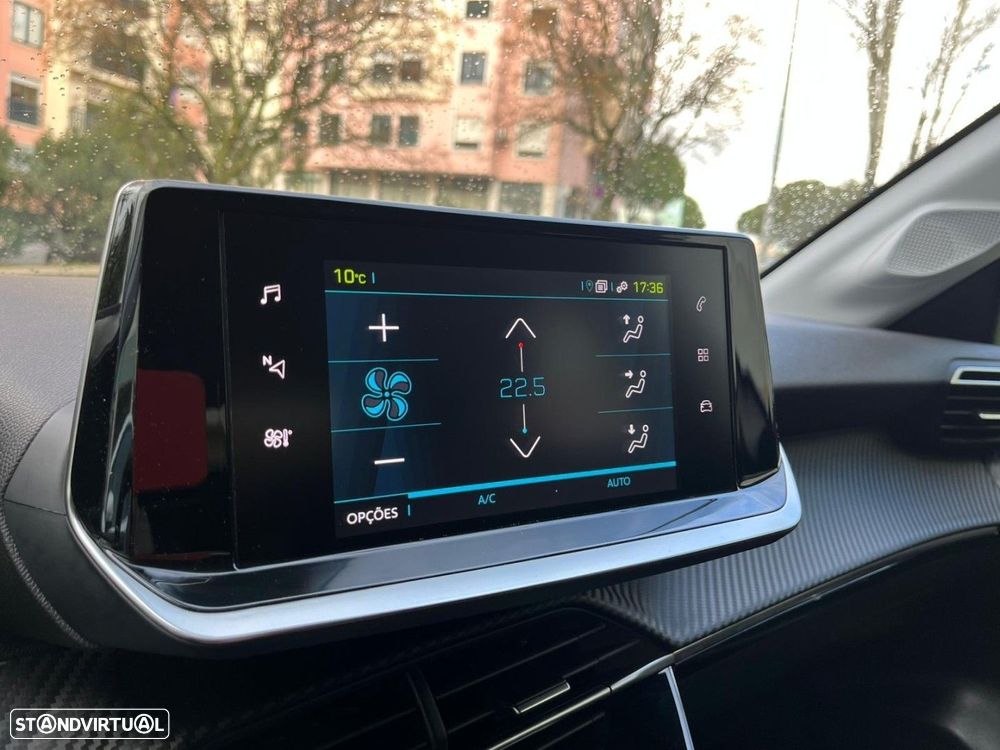 Peugeot e-208 50 kWh SE Style - 11