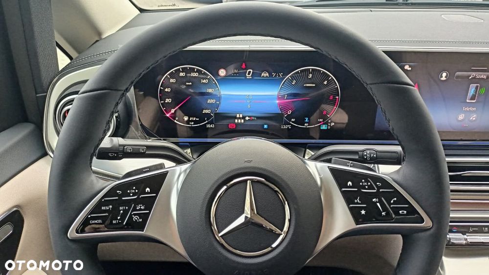 Mercedes-Benz Klasa V - 8