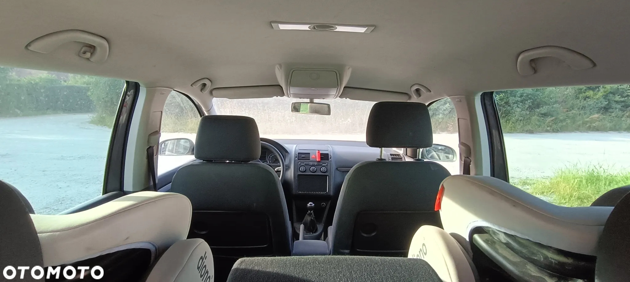 Volkswagen Touran 1.6 FSI Basis - 10