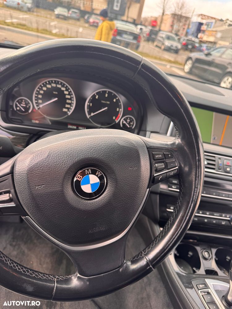 BMW Seria 5 520d xDrive Aut. - 14