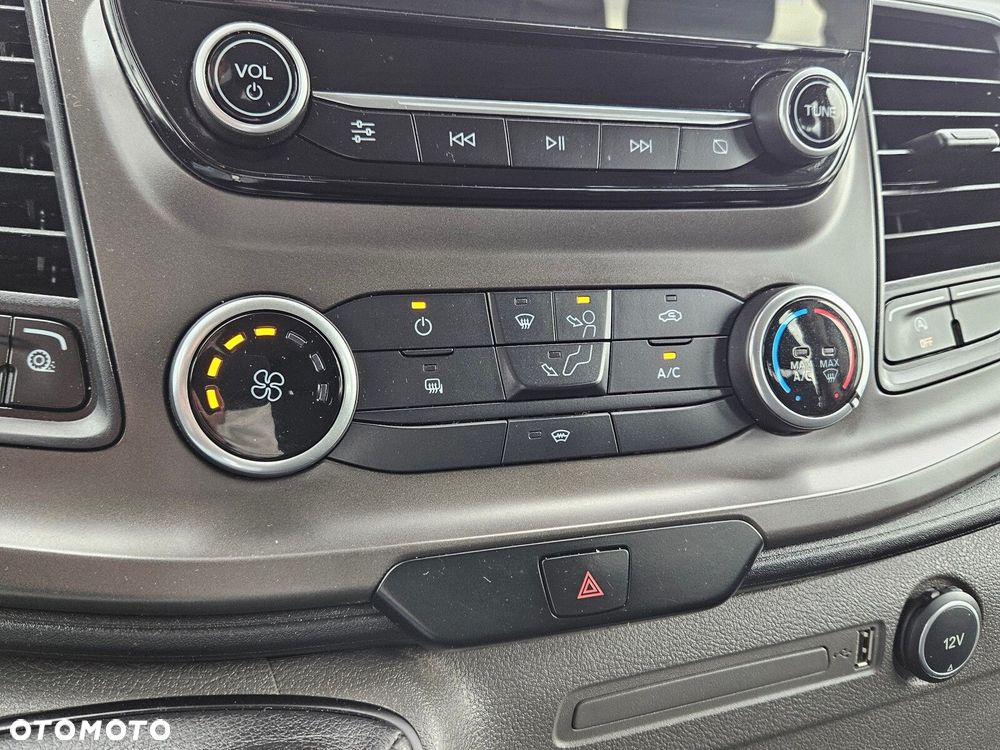 Ford transit L2H2 *59999zł NETTO* Brygadówka 6 osób 2.0TdCi/131KM - 28