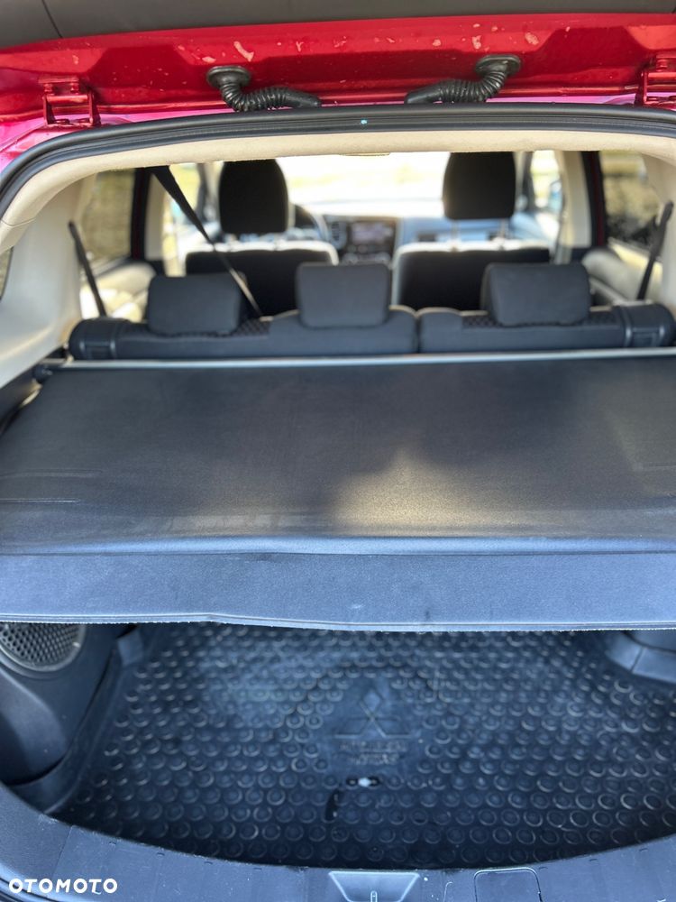 Mitsubishi Outlander - 28