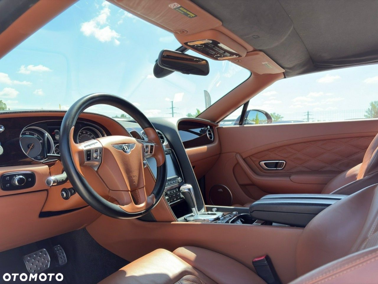 Bentley Continental GT - 10