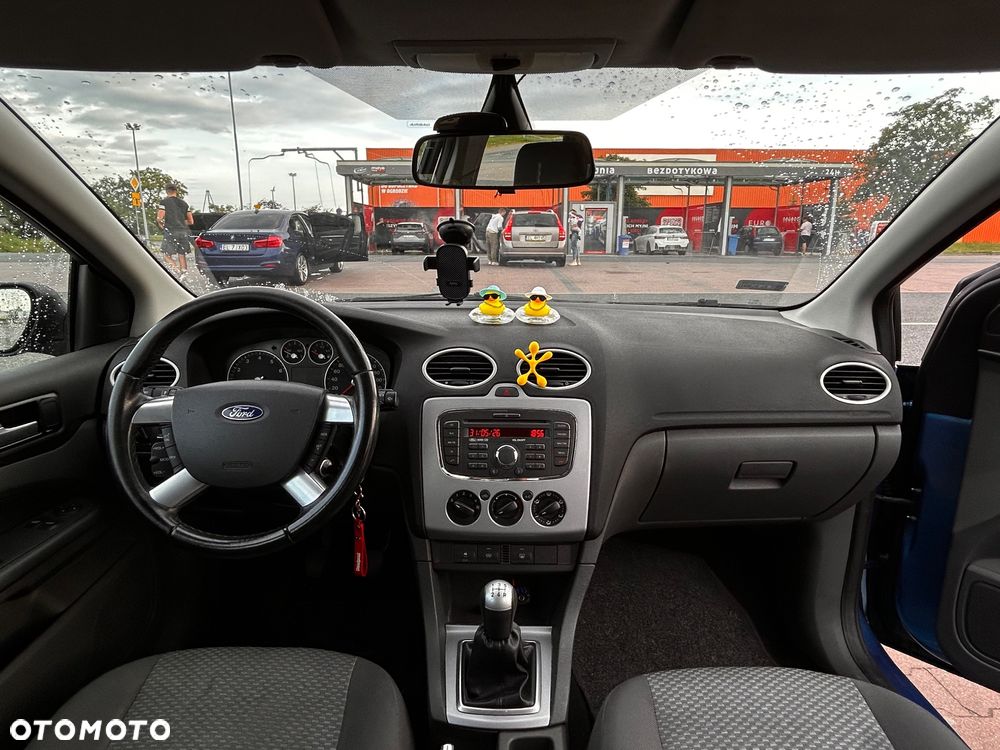 Ford Focus 1.8 FF Trend - 13