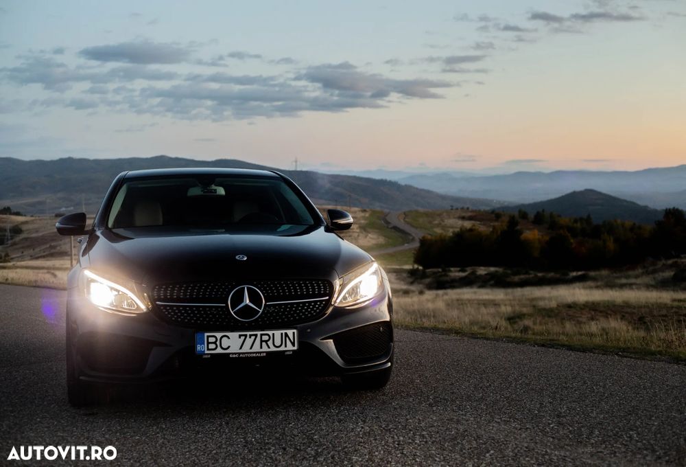 Mercedes-Benz C 220 d 4Matic 9G-TRONIC AMG Line - 9