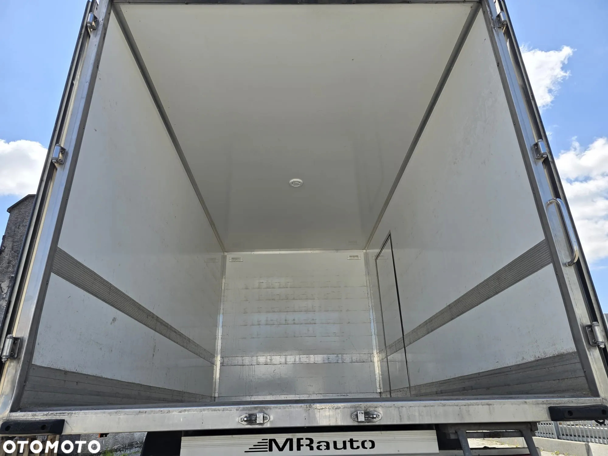 Mercedes-Benz sprinter - 11