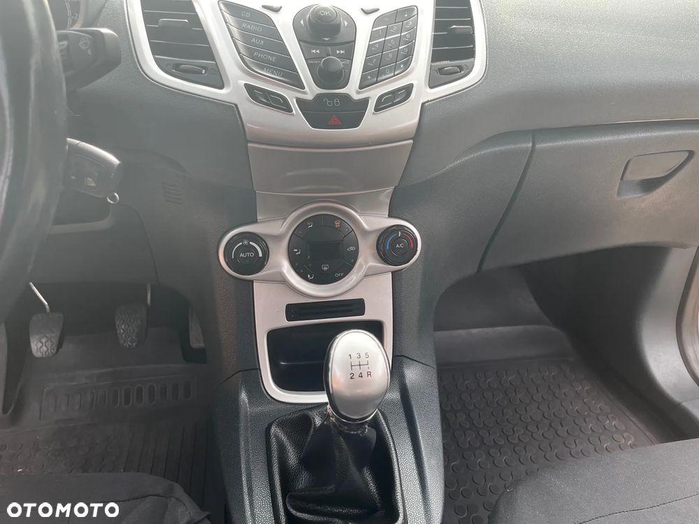 Ford Fiesta 1.4 TDCi Platinium X - 8
