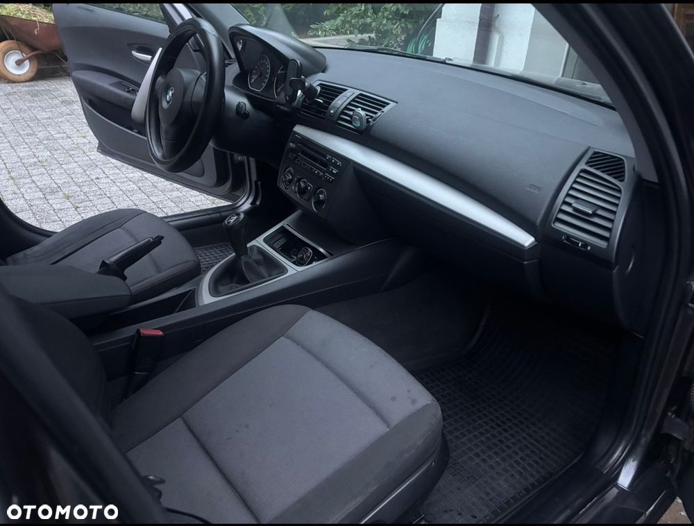 BMW Seria 1 116i - 13