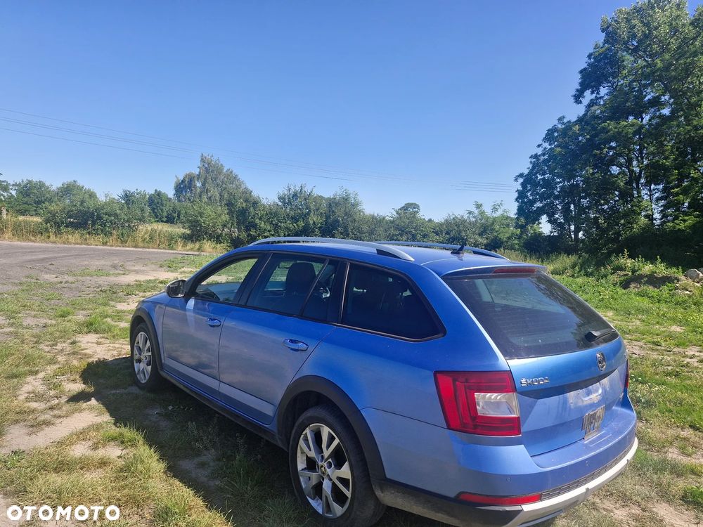 Skoda Octavia Combi 2.0 TDI (Green tec) 4x4 Scout - 5