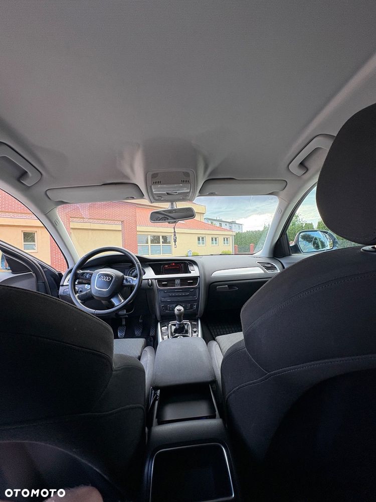 Audi A4 Avant 2.0 TDI - 9