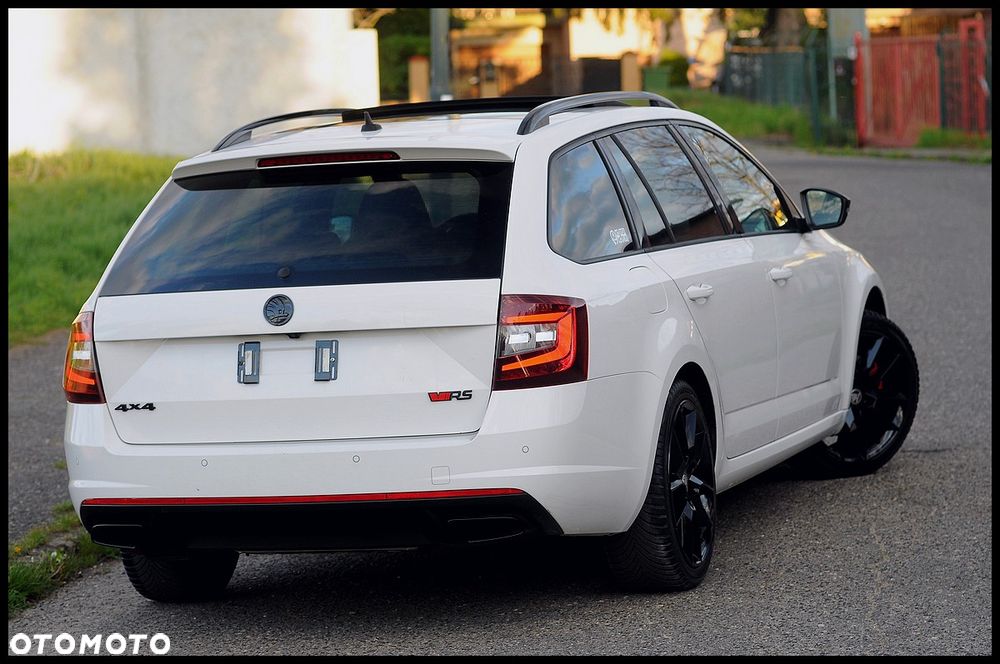 Skoda Octavia 2.0 TDI 4x4 DSG RS - 18