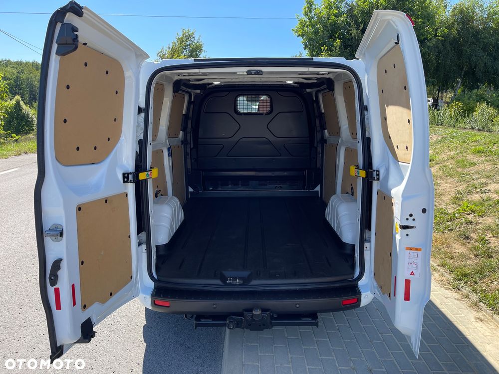 Ford Transit Custom - 8