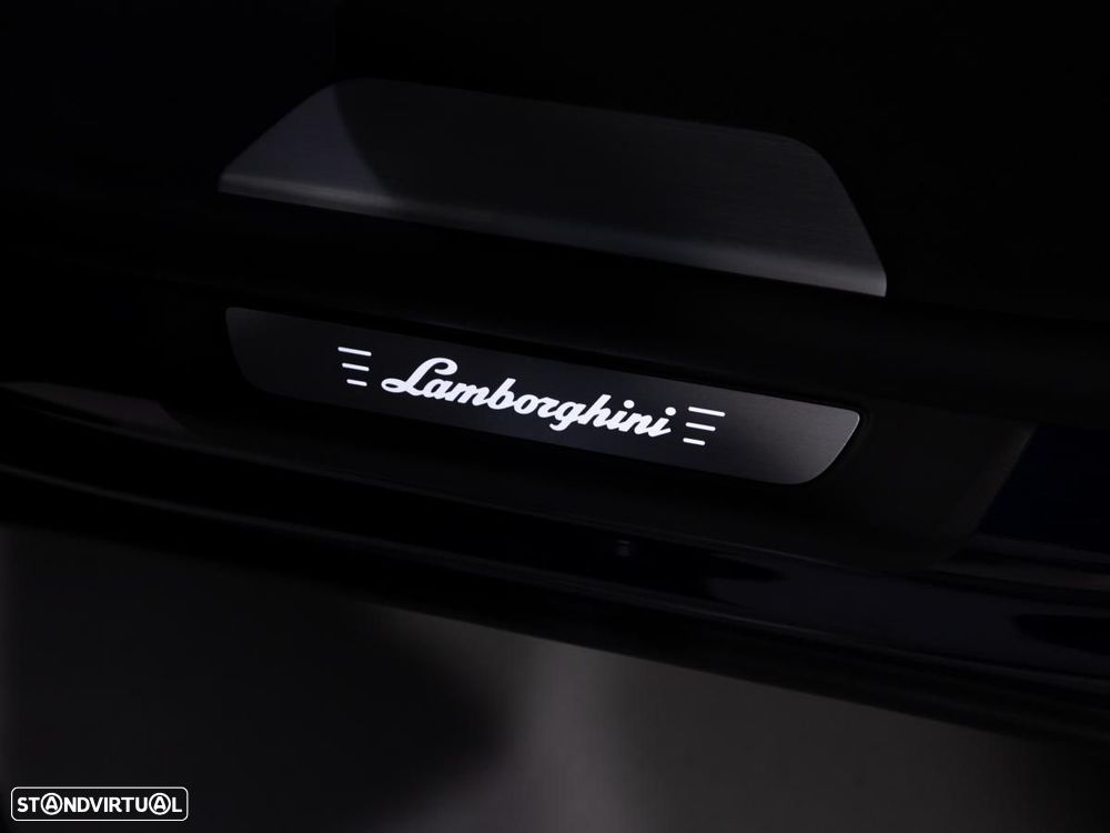 Lamborghini Urus 4.0 V8 SE - 21