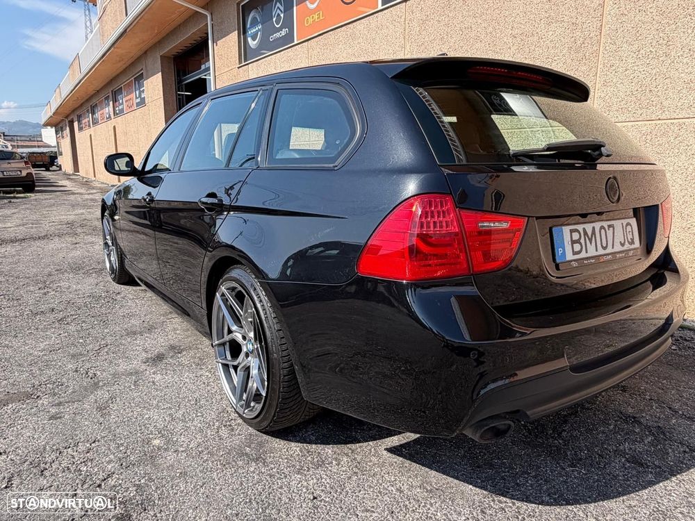 BMW 320 d xDrive Pack M - 14