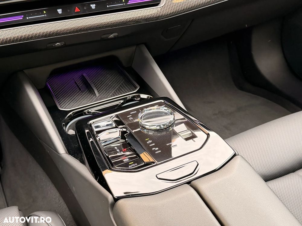 BMW Seria 5 520i Aut. - 13