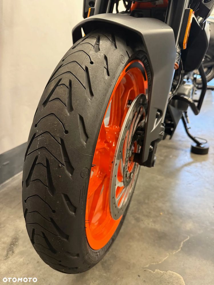 KTM Duke 125 - 13