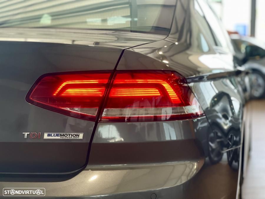 VW Passat 1.6 TDI BlueMotion - 8