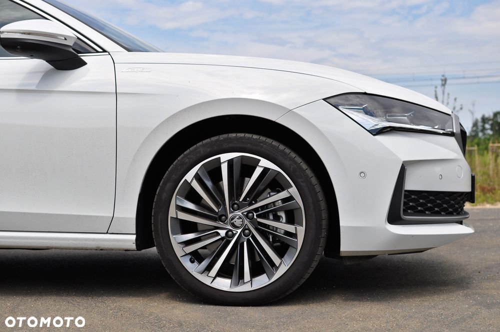 Skoda Superb 2.0 TDI SCR 4x4 L&K DSG - 4