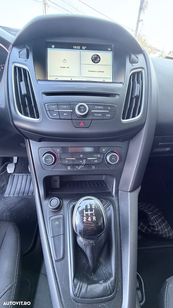 Ford Focus 1.0 EcoBoost Trend - 11