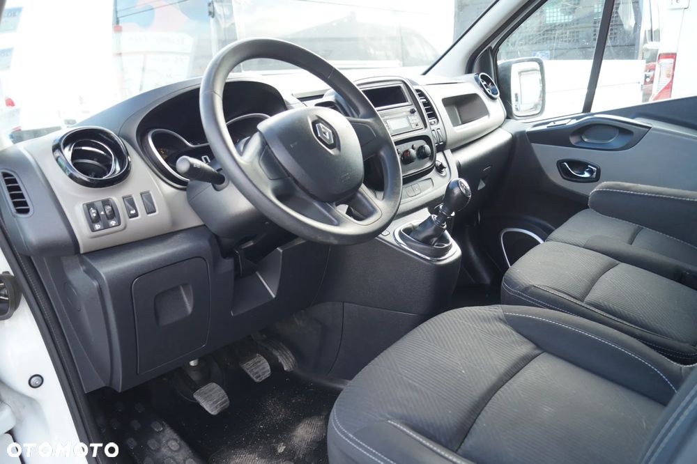 Renault Trafic - 18