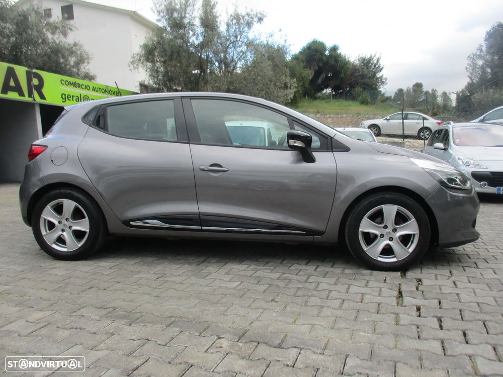 Renault Clio 0.9 TCe Limited - 10