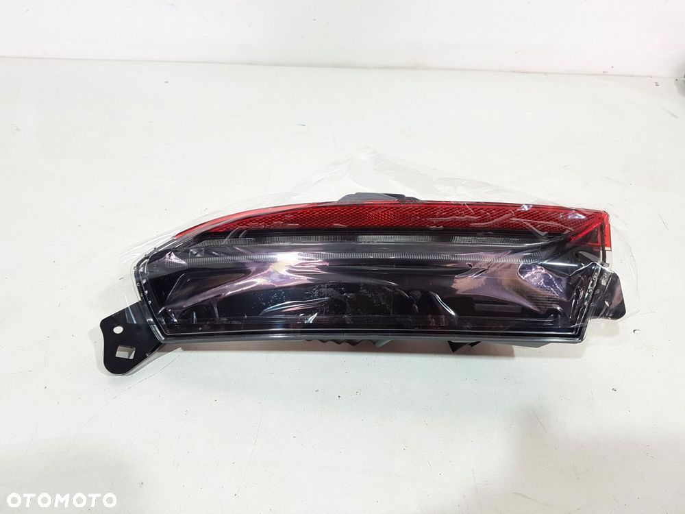 TESLA 3 HIGHLAND HL 23 LAMPA TYŁ TYLNA W ZDERZAK LEWA 1712513-00-E NOWA ORG - 2