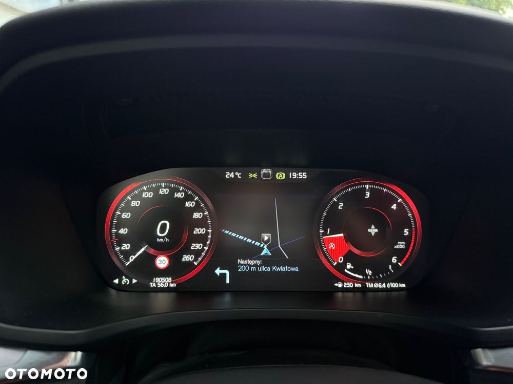Volvo V60 D3 Momentum Pro - 21