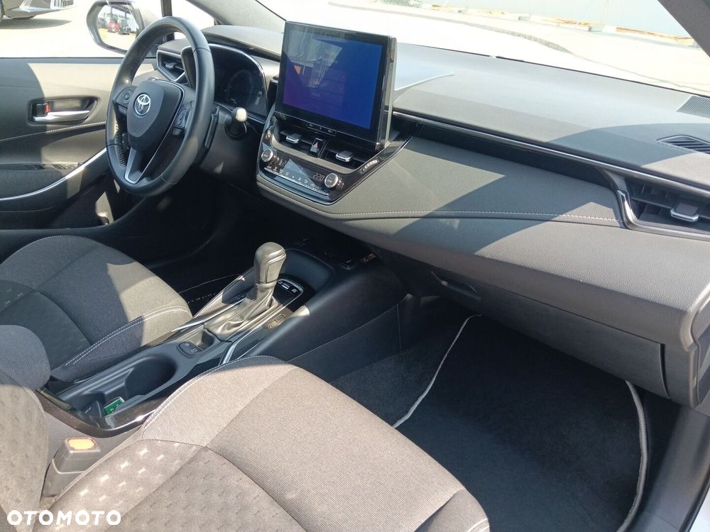 Toyota Corolla 2.0 Hybrid Comfort - 9