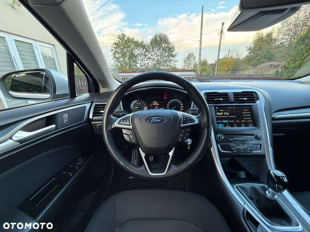 Ford Mondeo - 29